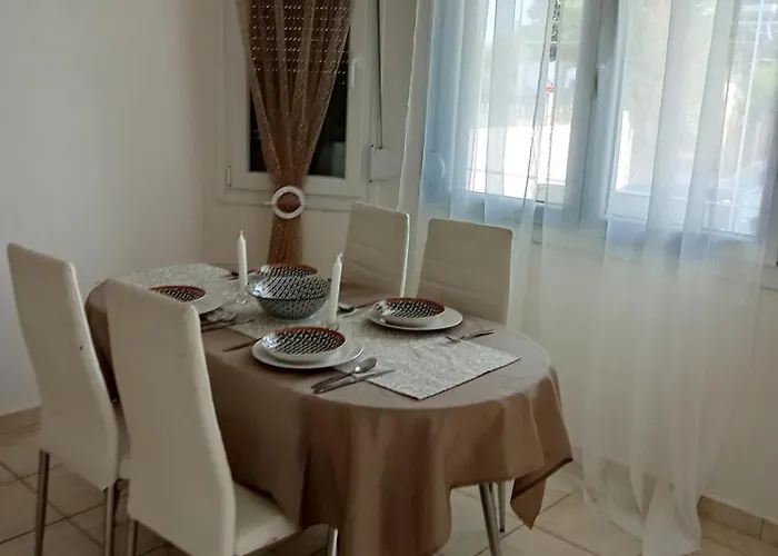 Dina House Vakantiehuis