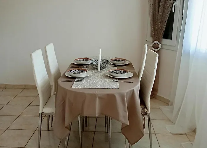 Dina House