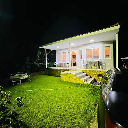 Dina House *