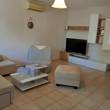 Dina House ソゾポリ